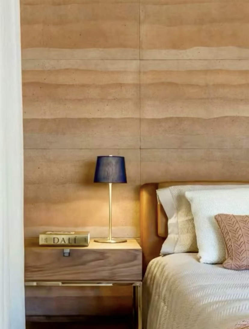 Rammed earth board